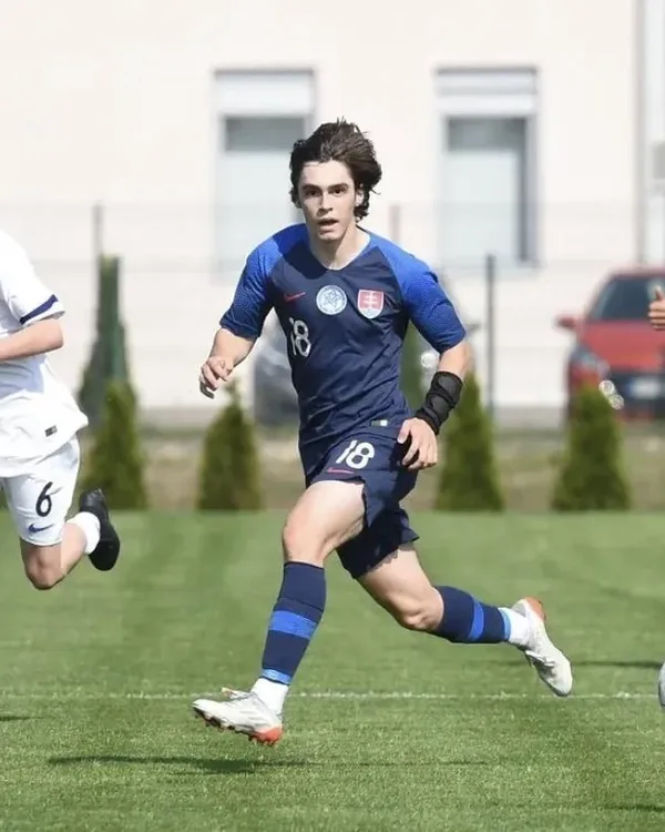 Leopold Mizerák v zápase mládežníckej reprezentácie Slovenska